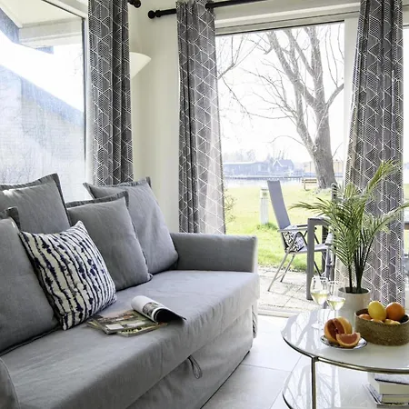 Holiday home On A Private Island In The Loosdrechtse Plassen *